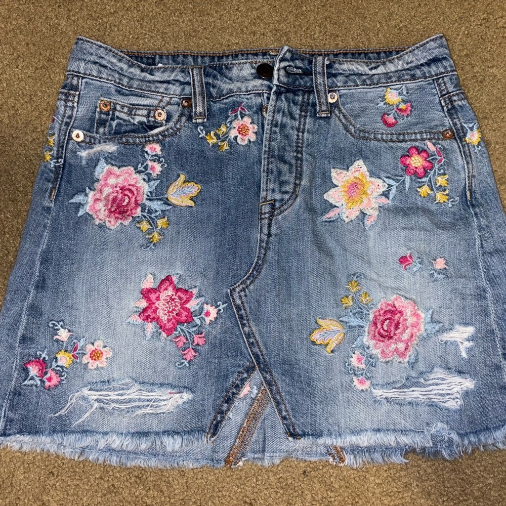 Embroidered Denim Shorts with Floral Design